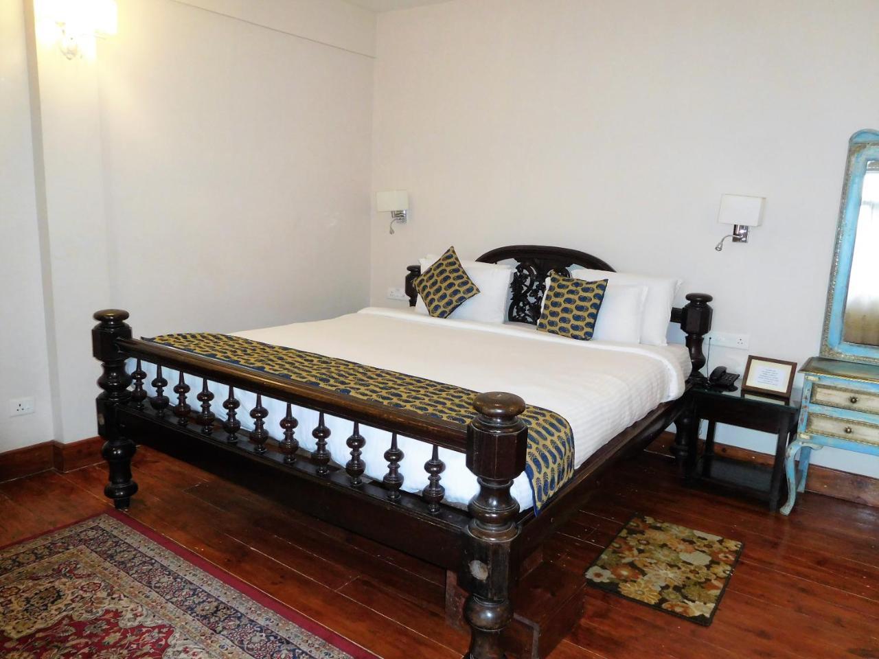 The Heritage Club - Tripura Castle Hotel And Spa Шилонг Екстериор снимка