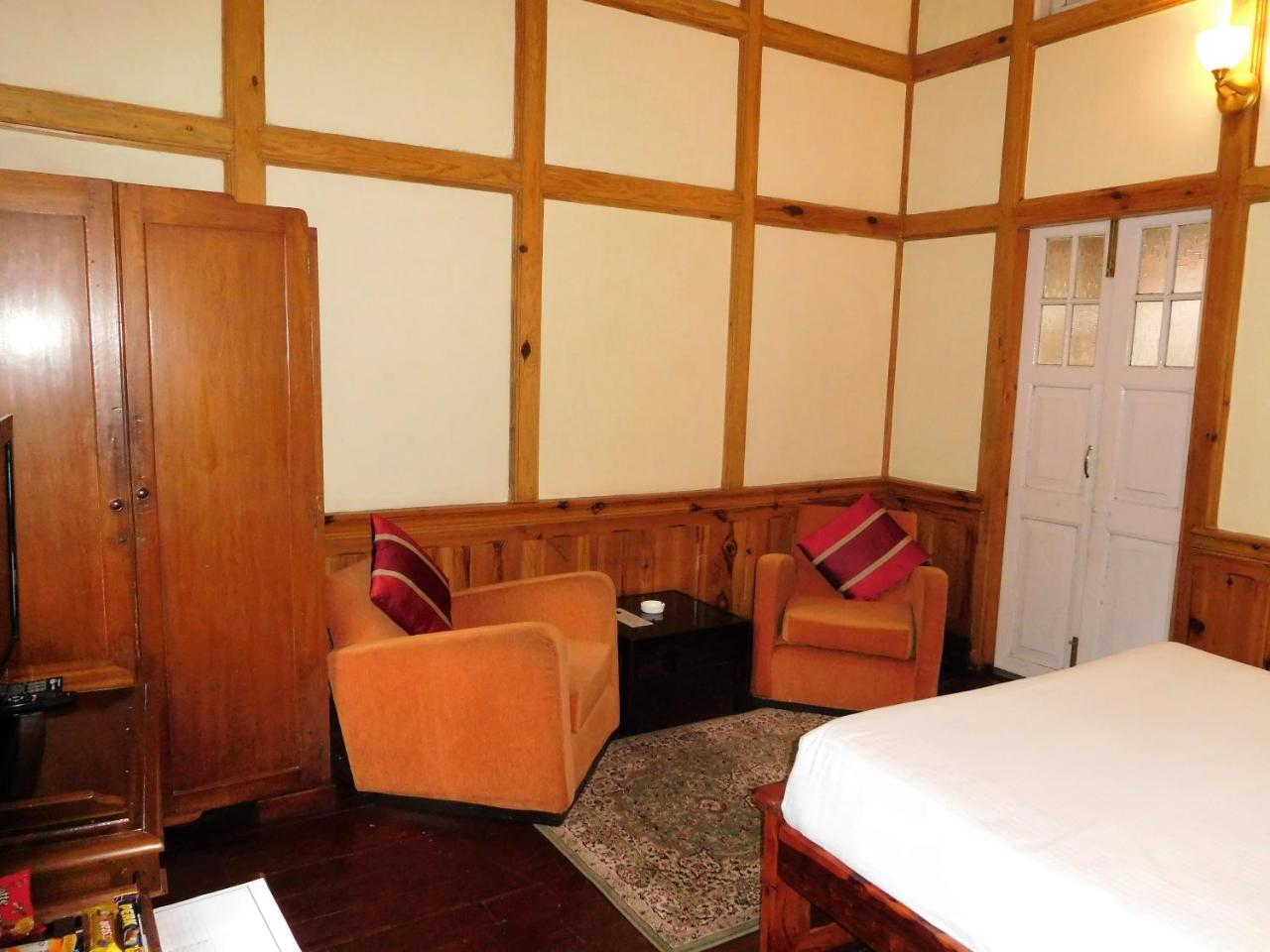 The Heritage Club - Tripura Castle Hotel And Spa Шилонг Екстериор снимка