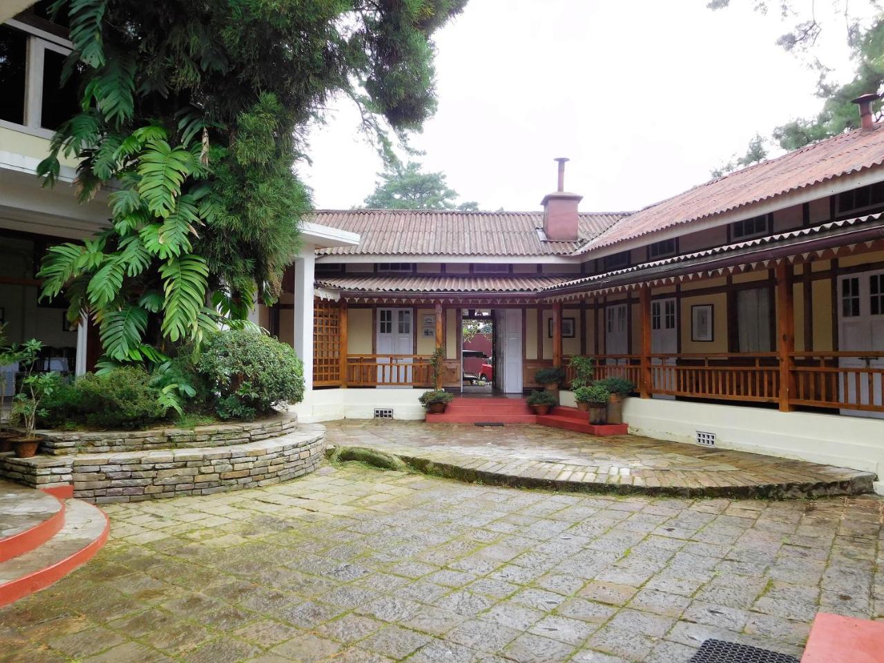 The Heritage Club - Tripura Castle Hotel And Spa Шилонг Екстериор снимка